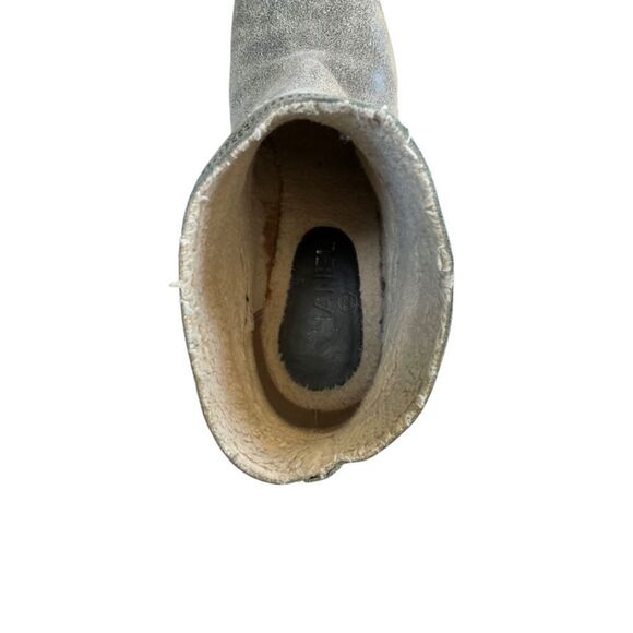 CHANEL Shearling CC Ankle Boots - Picture 9 of 12